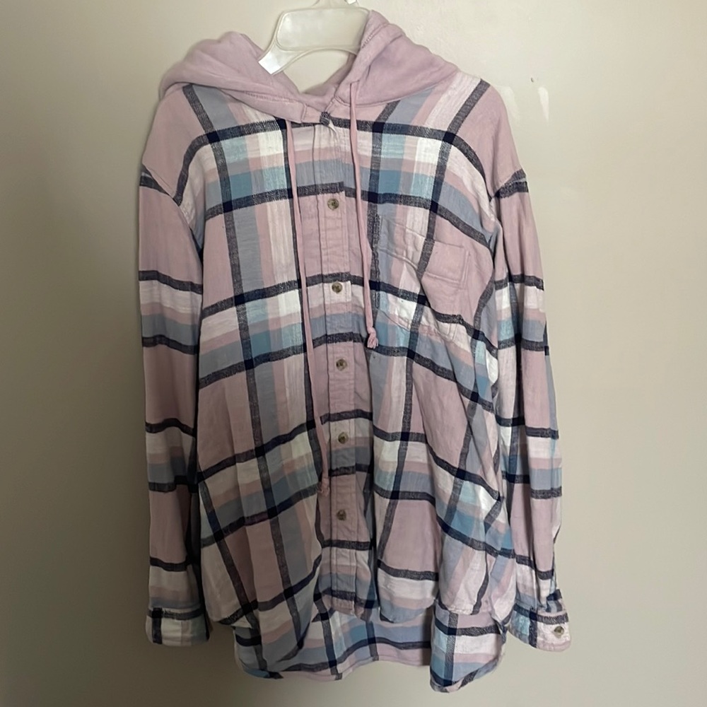american eagle hooded flannel. size medium.